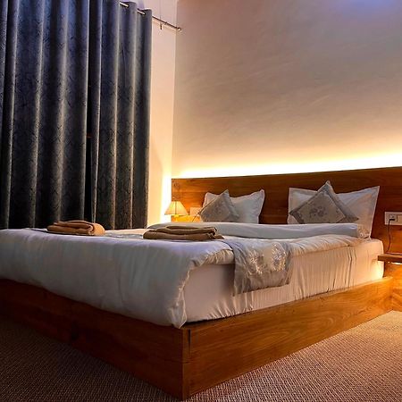 Traveller Nest Hotel Deskit Екстериор снимка